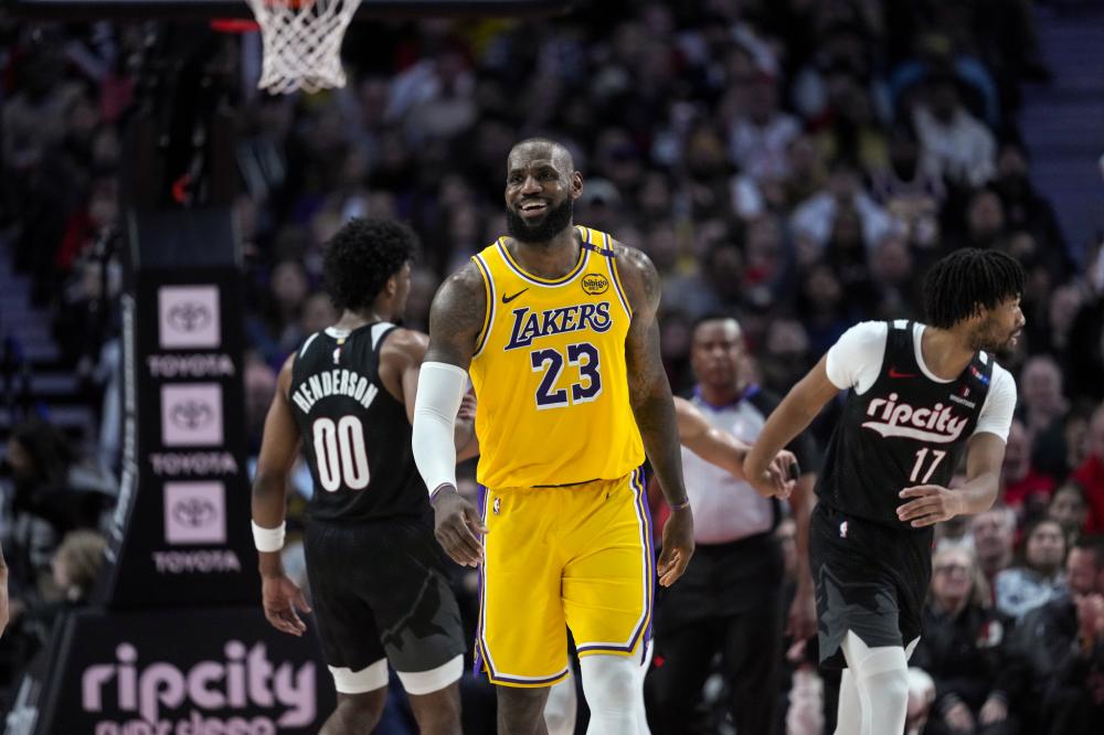 从纸面上看 从纸面上看