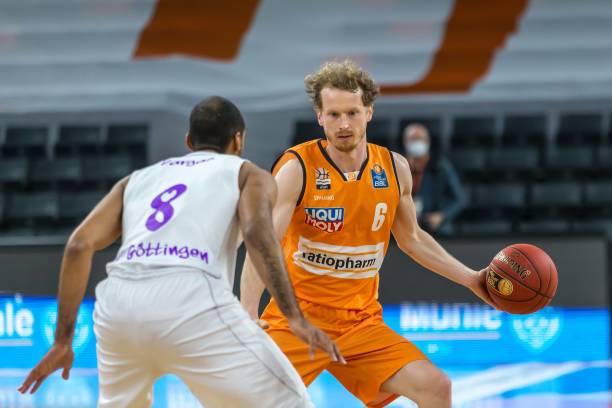 法满足高强 法满足高强